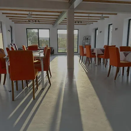 Siedlisko Kierzkowo 住宿加早餐酒店 Kierzkowo (Wejherowo)