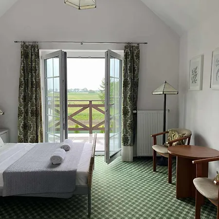Siedlisko Kierzkowo Bed & Breakfast